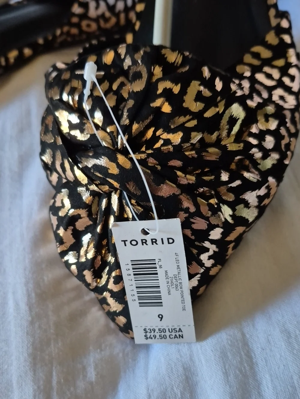 Torrid 9WW Leopard-Print Pointed Flats in Black, Gold & Tan - New